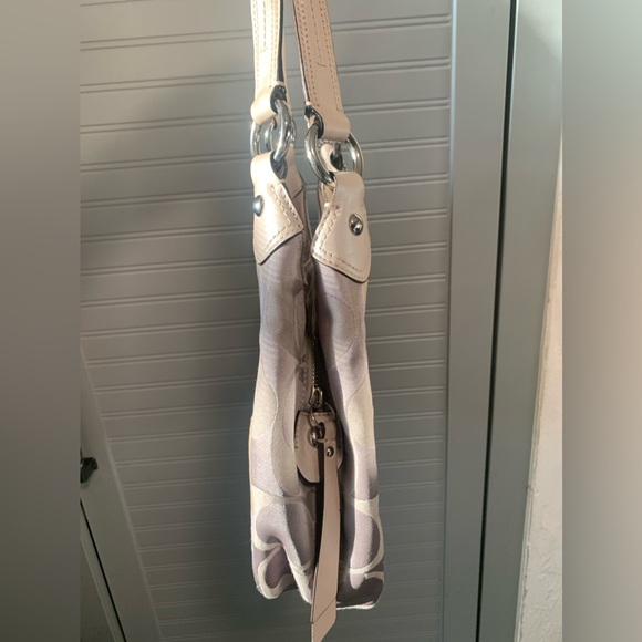 🐂 Coach Signature 16327 Mia Maggie Inlaid C Hobo Patchwork Leather Pink/Tan - Picture 13 of 16